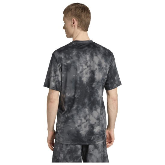 Adidas Ανδρική κοντομάνικη μπλούζα Train Essentials Seasonal All Over Print Tee Adidas Ανδρική κοντομάνικη μπλούζα Train Essentials Seasonal All Over Print Tee